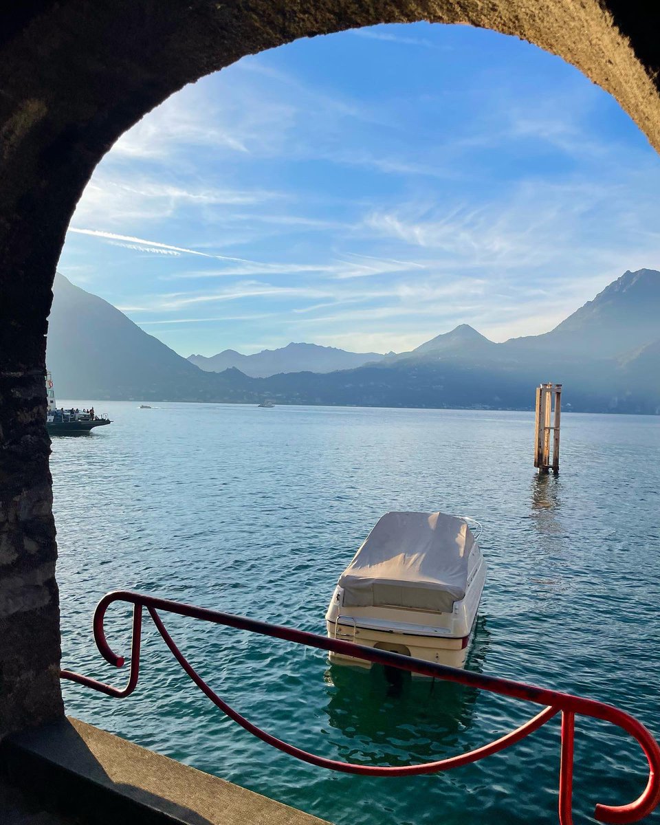 Abb_Reid's tweet photo. Lake como in all its beauty 🏞️🌸⛰️🌞 https://t.co/f7QnL0YkDL