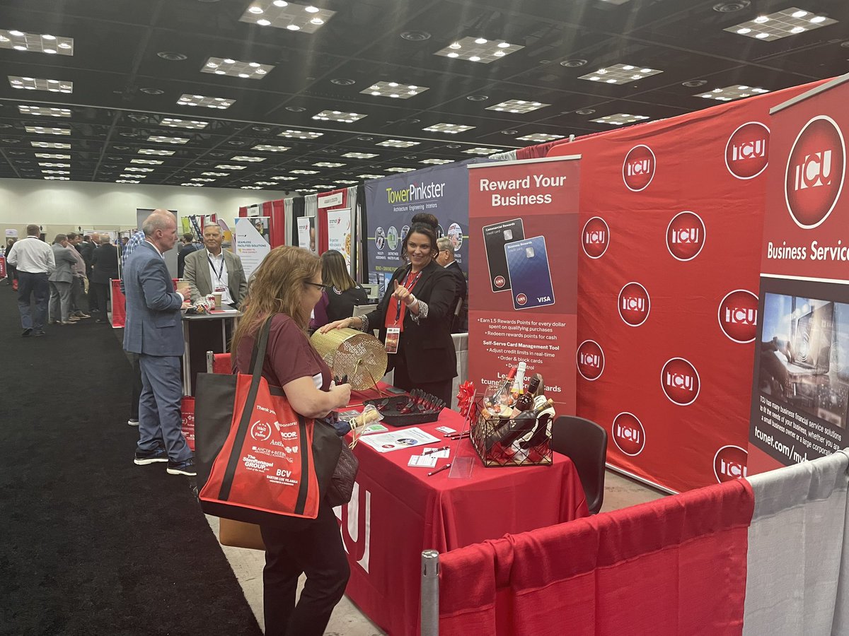 IAPSS_ORG's tweet photo. Between sessions, #INFallCon22 attendees visit the exhibition hall. Thank you to all of the vendors who are here supporting our conference and the work of Indiana school districts! https://t.co/zwKImZIEnX