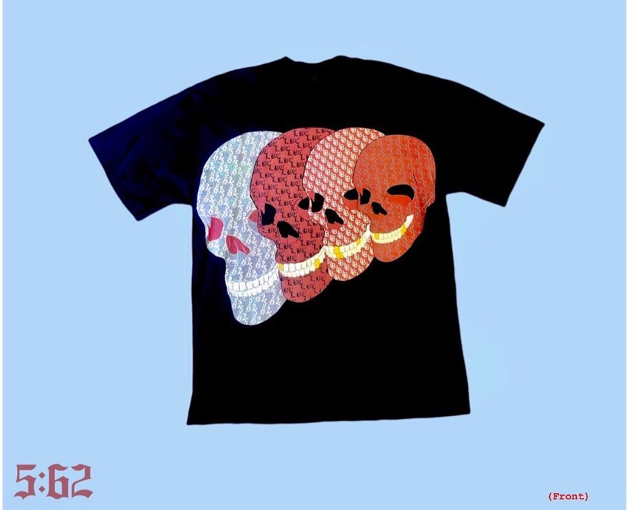 Chpt562's tweet photo. 5:62 logo tee Navy blue 💙💙 out now https://t.co/MzHmnlvI9F https://t.co/4dGp8xMb2g