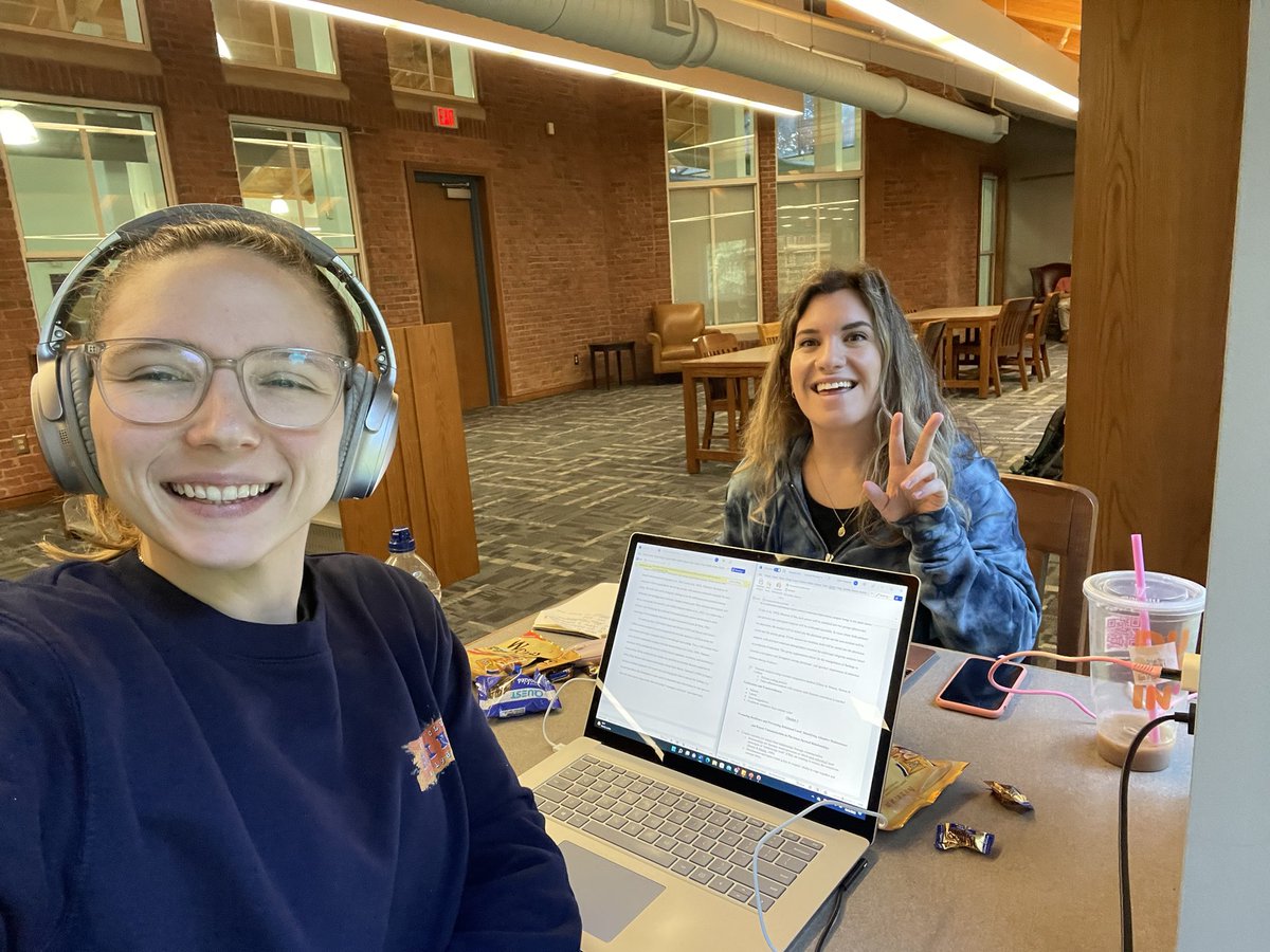 taylorsvasquez's tweet photo. Tell me you have the best support system without telling me you have the best support system. I’ll go first ✨❤️ #qualsseason #librarydate #studyjams #gradschool #AcademicChatter https://t.co/vDkOFMd69q
