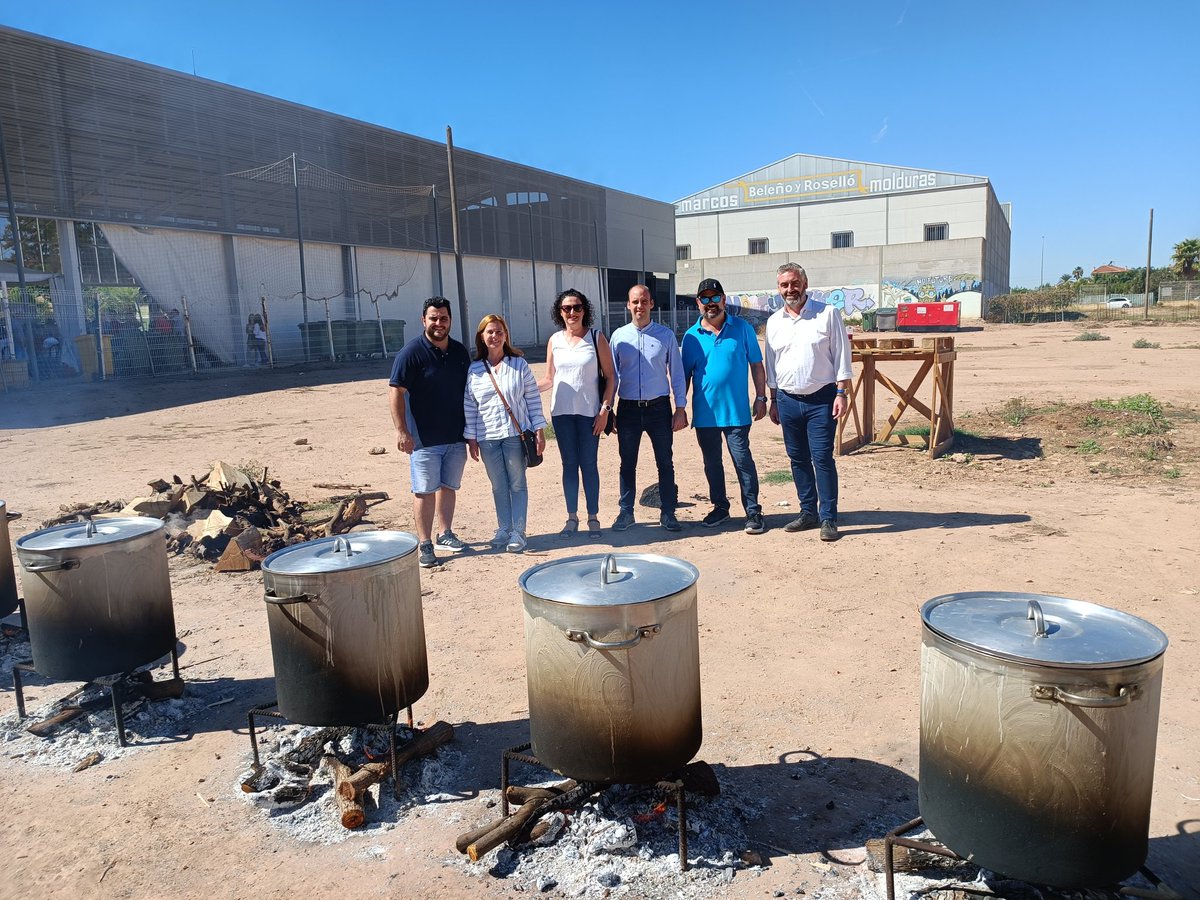 PPBonrepos's tweet photo. 💙 Gran día de Calderas 2022 en nuestro Pueblo Bonrepòs i Mirambell!!! 💙

🎊 Felicidades a todo un pueblo que vuelve a vivir sus fiestas después de una pandemia mundial. 🎊 https://t.co/2YynKnkwY4