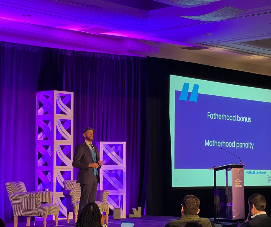 WorldatWork's tweet photo. #WorldatWork CEO Scott Cawood officially kicks off #WEF22 here in Austin! Full house for the opening keynote address! What sessions have you excited? Let us know in the comments. Share pics of your favorite moments with us! Use the hashtags #WorldatWork #WEF22 #HR https://t.co/lGhVJpg4Mx