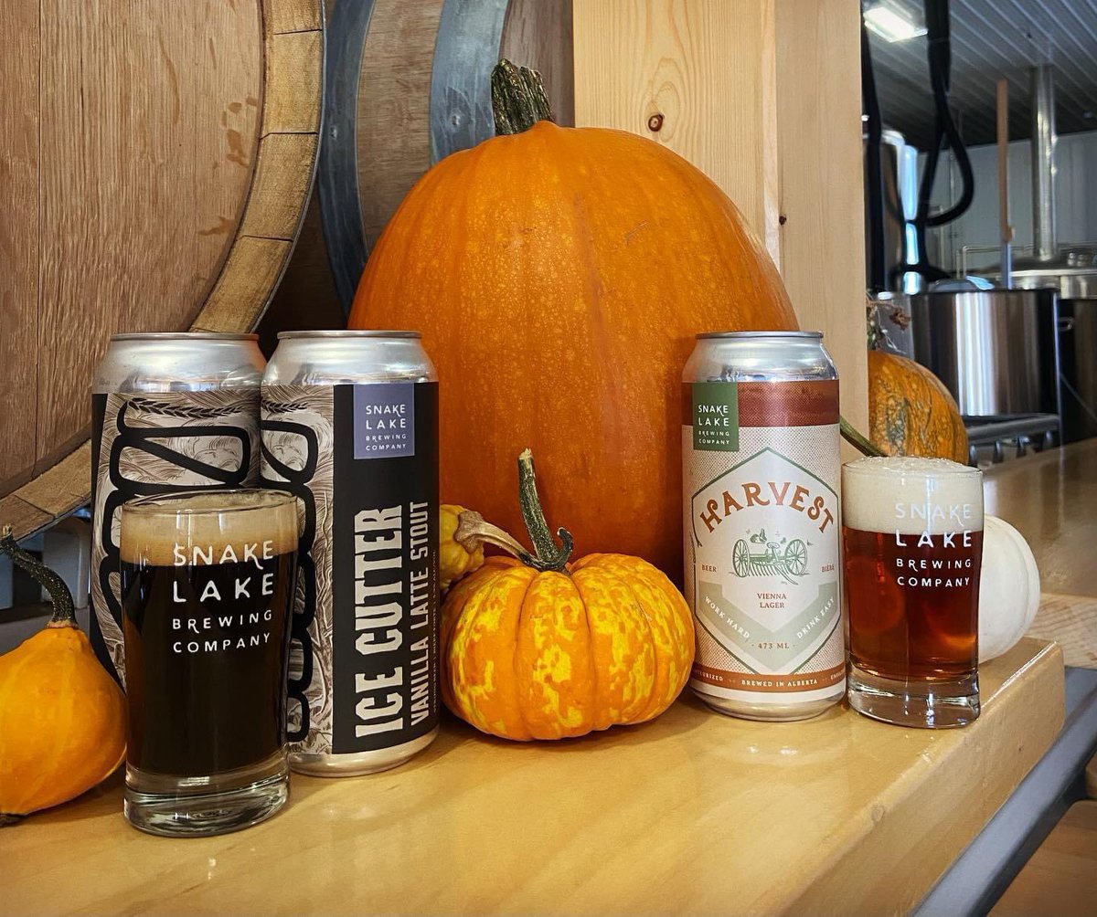 snakelakebrewco's tweet photo. 🍁DOUBLE RELEASE🍁 We are welcoming fall with the return of two of our favourite seasonal brews!!🍺🍂
.
Harvest Vienna Lager🌾
Ice Cutter Vanilla Latte Stout☕️
.
#workharddrinkeasy #snakelakebrewing #beer #craftbeer #seasonal #newbeer #beerrelease #canrelease #sylvanlake #alberta https://t.co/ixXYcxNL77