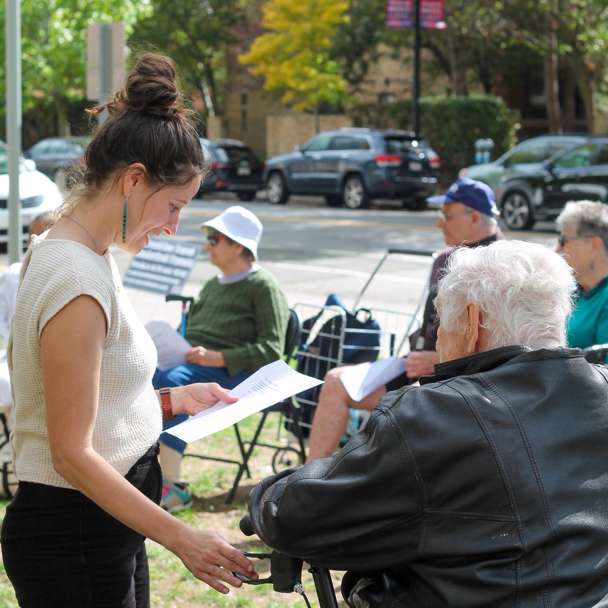 CastleGRP's tweet photo. Last week, #CastleClient @lifeat2Life held “A Blessing of the F(l)eet!: An Interfaith Celebration of How We Move,” blessing the mobility devices that help seniors get where they need to go. Read more from @fonseca_esq in the @BostonGlobe: https://t.co/fvrHBPE8pN https://t.co/MJUncf2KTa