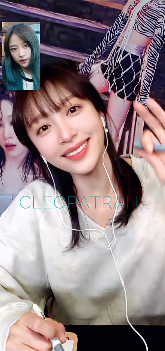 Cleopatrah_CJ's tweet photo. 221003
好久不见~
Long time no see
오랜만이에요!
#EXID_COMEBACK #EXID #안희연 #Hani 💚@ahnanihh https://t.co/3mGzyx5v6y