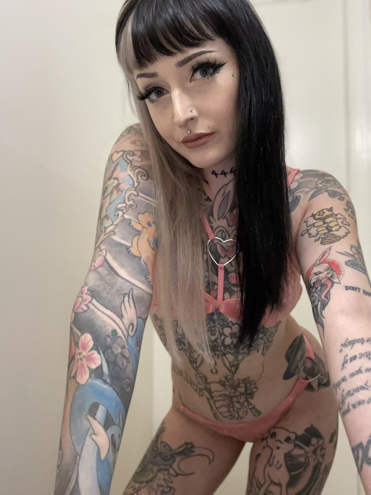 zeldabunny on Twitter: "I’m free for texts and calls on @SextPanther rn
