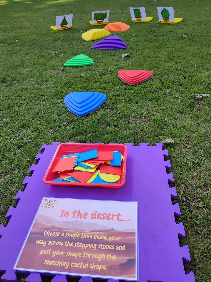We had a great time exploring Shapes in the Desert at our Baildon Mini Maths class this afternoon 
🌵🔺🔷🟡🌵

There are still some places left so get in touch if you'd like to join us next week for a FREE trial! 😊