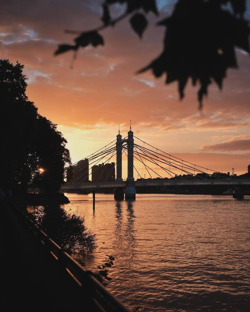 AdamSheath's tweet photo. So much for keeping to a regular posting routine! :) I actually took my camera out for the first time in ages yesterday and was greeted by a beautiful sunset behind my favourite bridge in London.

Hope you guys are all well. Parenthood is very rewarding … https://t.co/11GTaBVBGr https://t.co/yTKXe4FPPt