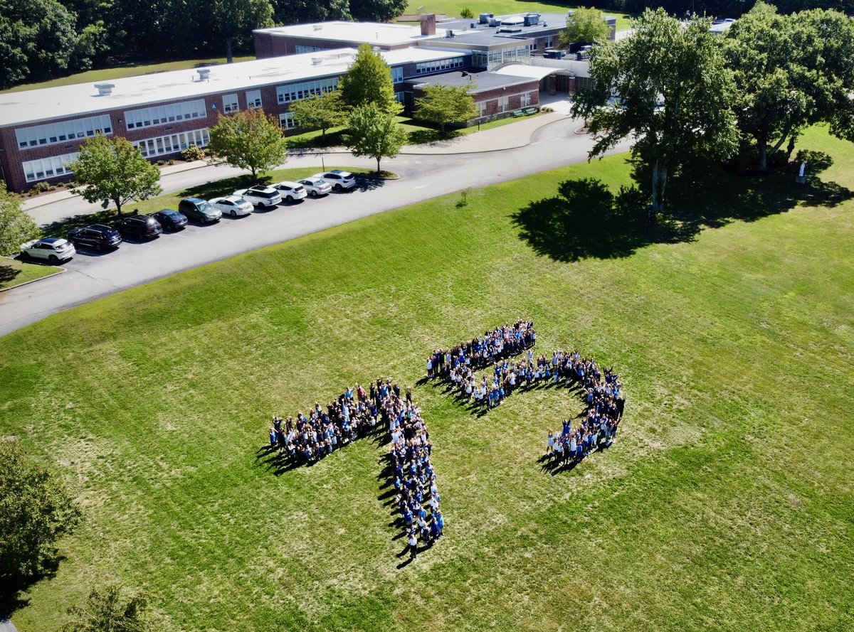 MercymountCDS's tweet image. Come and see what it means to be a part of a 75 year tradition!  Open House - October 23, 2022 from 1-4pm.  Walk-ins welcome! mercymount.org/admissions/ope…