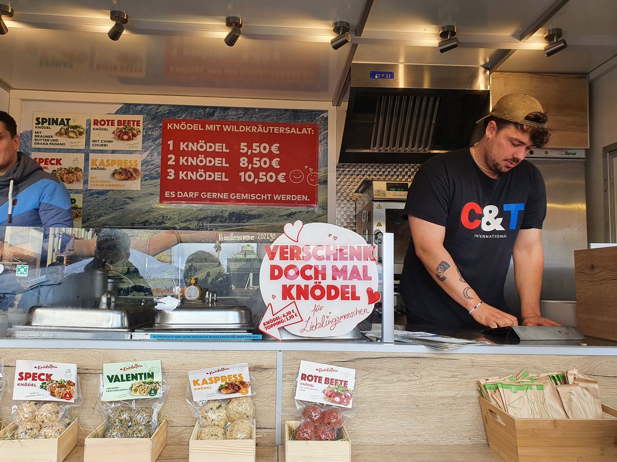 Original Austrian dumpling with bacon and a forest mushroom pesto on top (also at the Streetfood Festival). 😗