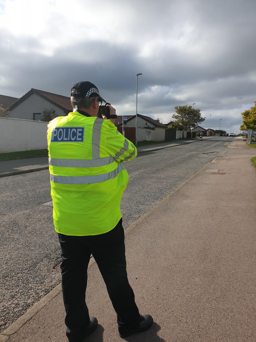 PSOSNorthEast's tweet photo. Following complaints from residents, PC Hislop and PC Will were out on Kinmundy Road, Peterhead on Friday 30/9/22 to carry out speed checks.
They were pleased to report that all drivers were behaving themselves at that time.
#OpCedar
#KillYourSpeedNotAChild https://t.co/MkjNF2V2Cl