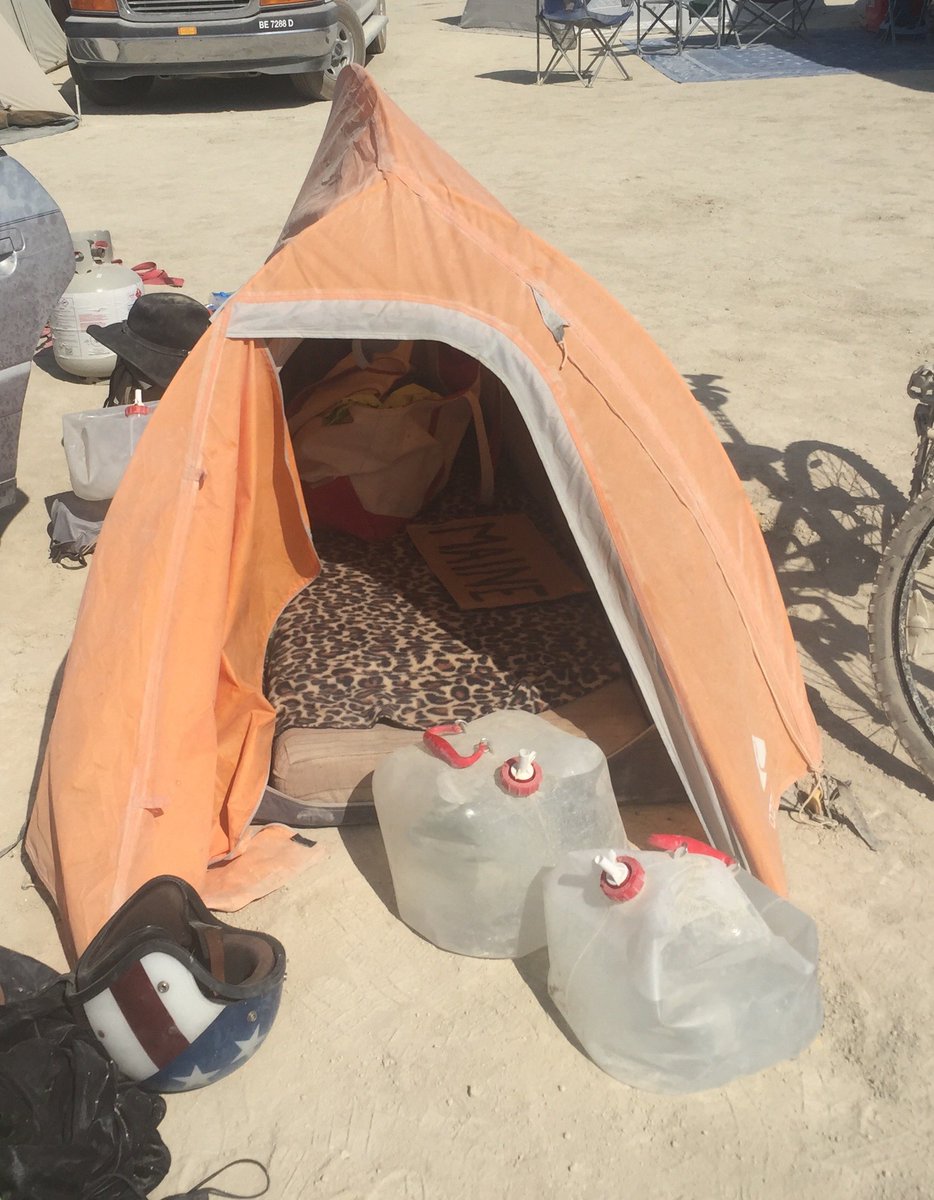 garyallen262's tweet image. Fuck no. I am still in this tent and refuse to come out!!