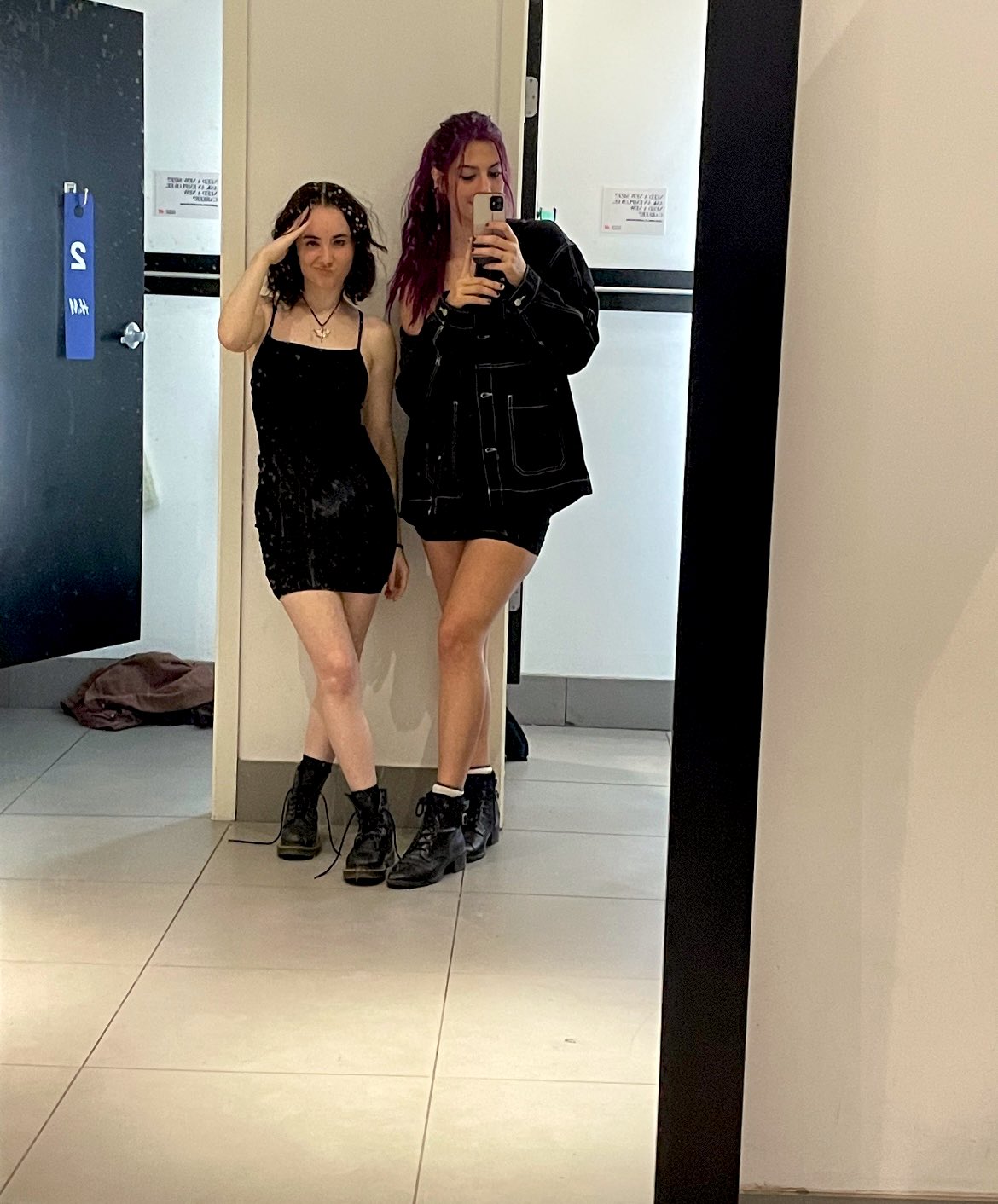 Em on Twitter: "see you soon at twitchcon https://t.co/Qle55EY5tG" / Twitter