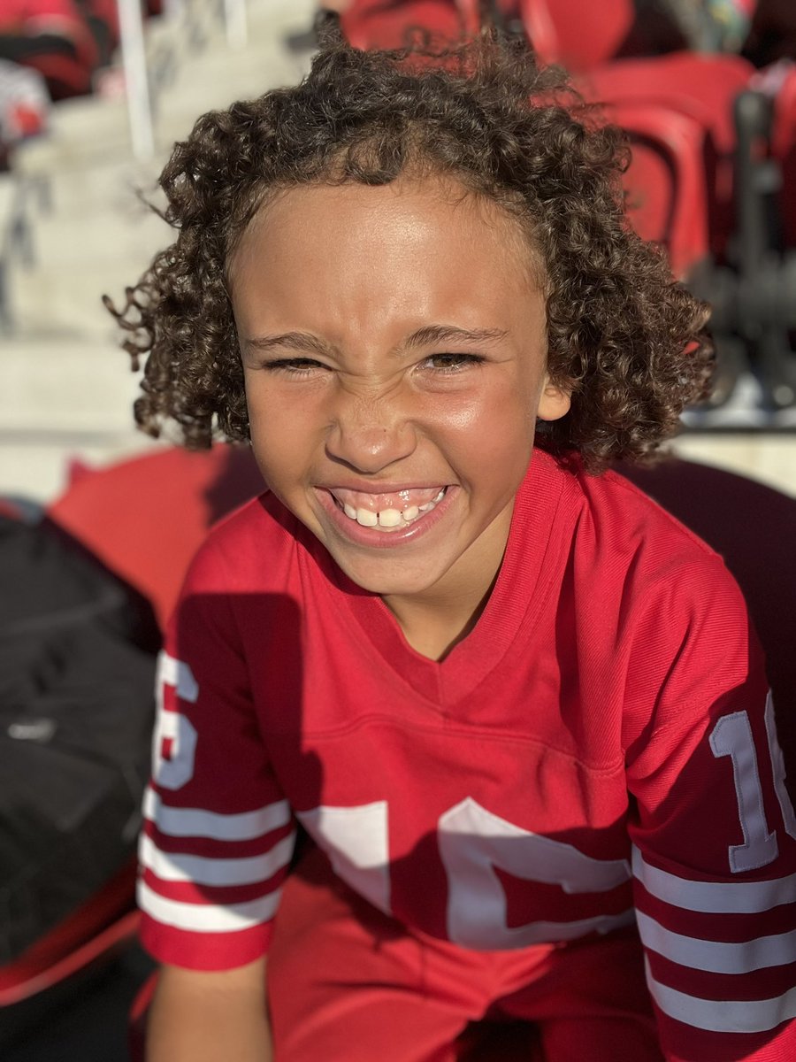 theartofsimone's tweet photo. #49ergameday https://t.co/2WQAYJX2KN