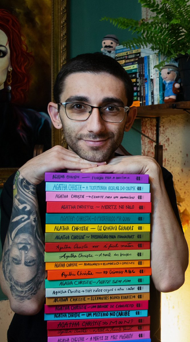 lardaagatha's tweet photo. Agatha, eu te amo! 📚❤️
Coleção arco-íris da @HarperCollinsBR https://t.co/QmoS992RX8