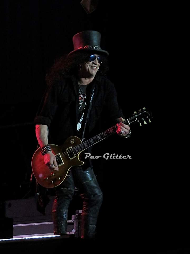 Slasheros's tweet photo. @Slash, Montevideo, Uruguay 02/10/2022 https://t.co/VZRIl82ay5