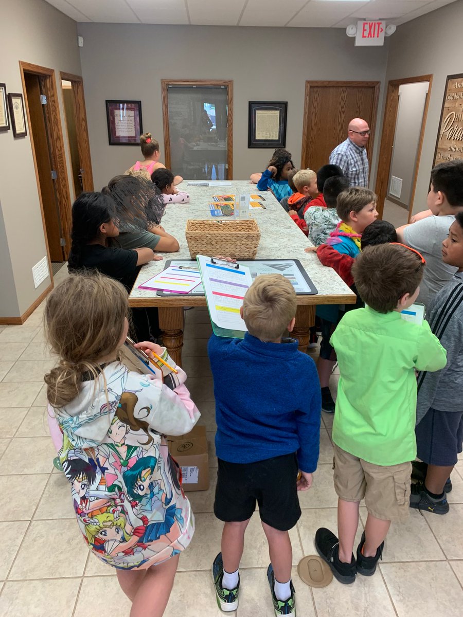 Mrs_Wemhoff's tweet photo. Beautiful day for a walk to the bank! Thanks @BoTVbanker for telling the 3rd graders all about your involvement in our great community! https://t.co/8JUlhi2uwG