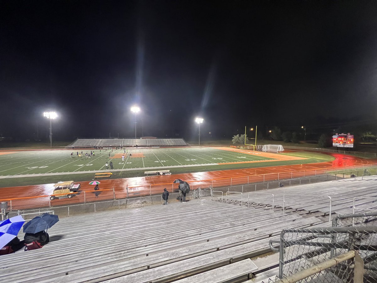 The Juniors will meet the Sophomores in the championship game on Thursday after defeating the Freshmen in Game 2 of <a href="/HayfieldSGA/">Hayfield SGA</a> Homecoming Flag Football!