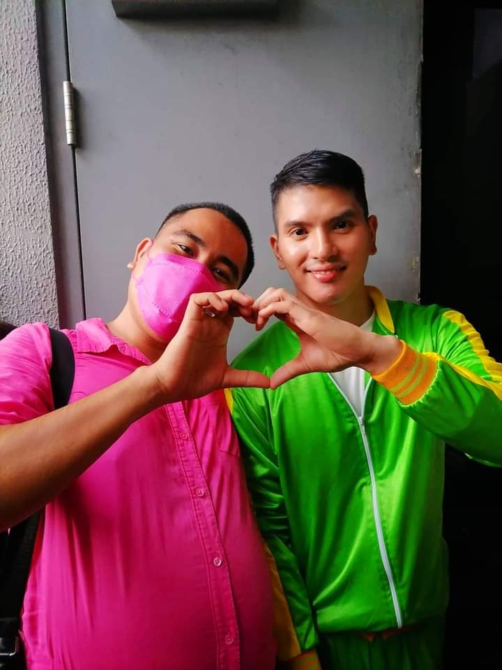 Sana all nalang talaga..ako kaya kelan kya kita makatabi para magpapicture sayo bunso mygz..hope to see you soon idol..

OCT 4 MYGZ MOLINO ON GMA

#MygzMolino_LiveOct4
#TiktoClockGMA