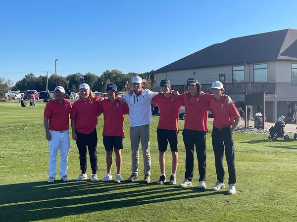 These boys are going to State!!!  Way to go Springfield High!! #senatorproud <a href="/Solon_Athletics/">SHS Athletics</a> <a href="/SHSSports/">Springfield High School (IL) Sports</a>