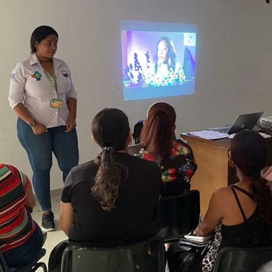 GaceUnimagdaln's tweet photo. Setenta personas de #PozosColorados iniciaron el proceso para la validación del bachillerato con el Proyecto #Alfa de la @Unimagdalena , que les brinda el acceso a la educación básica y media, para que se vinculen a los espacios de cualificación personal, productiva y laboral https://t.co/rPZ845app6
