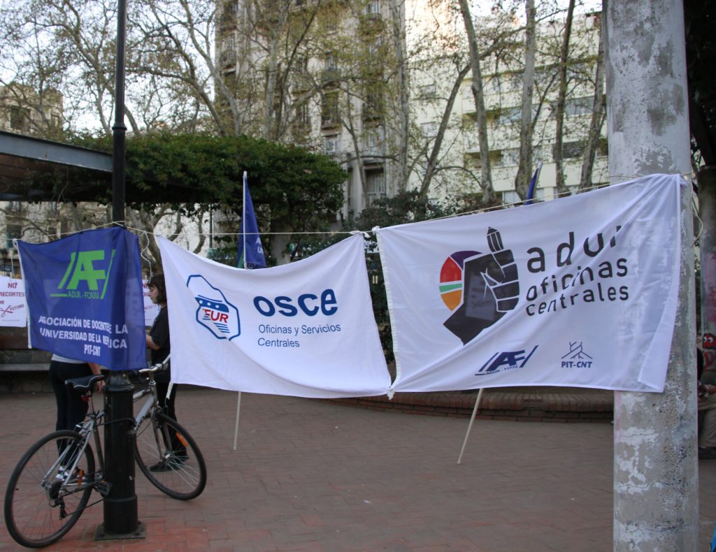 Universidad de la República tweet media