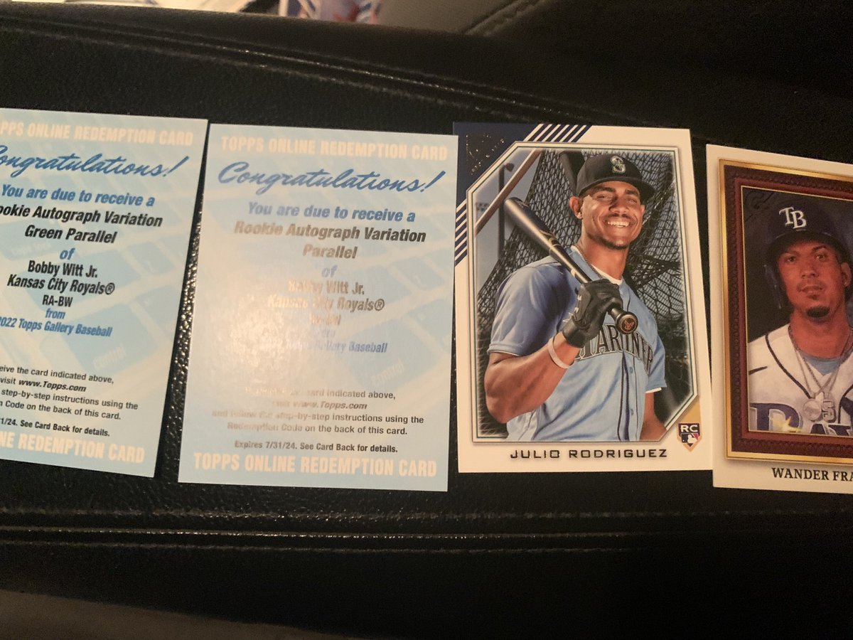 PNGxTONEO's tweet photo. Now I gotta post it because you would think im lying #samebox 

2 Bobby witt autos and 1 to 99 &amp; wander to /99 

Follow me 🎯

#imgoingtosleepearly @CardPurchaser https://t.co/4gXjlvy72q