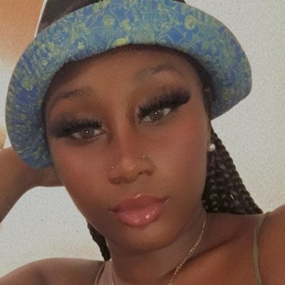 Lilnaeee18's tweet image. #NewProfilePic