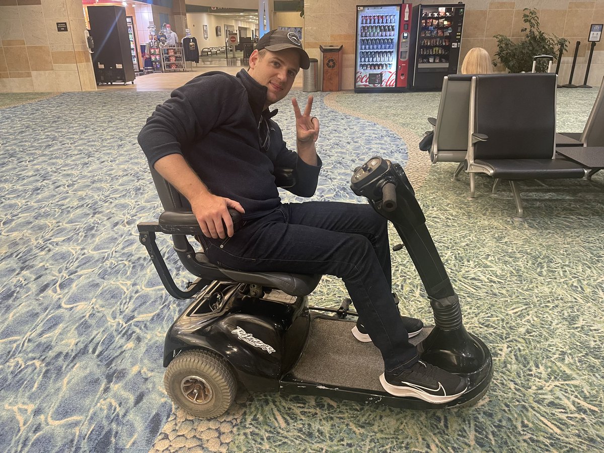 zman_pr's tweet photo. High quality scooter coming to Sin City #TeamRipper @ripjetson9 https://t.co/gS0LCggVdS