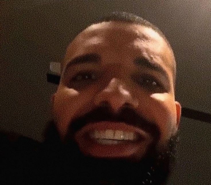r4ptvre's tweet photo. Me looking at the 2 robux in the corner of my screen after buying the whole got set #royaleween #royalehighupdate #royaleween2022 #royalehighhalloween2022 #royalehighhalloween https://t.co/2bbcAyZVbI