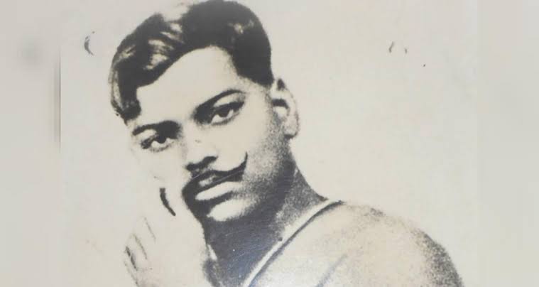 tapeshtoushik's tweet photo. @RVCJ_FB #DanielRedcliffe #WoddyHarreslon #SuryaSivakumar #HimeshReshammiya #YuziChahal #KathrynHahn and so many
But most important and honour is I'm shearing my birthday with one of our freedom fighters great Shri #ChandraShekharAzad 🙏🇮🇳
23rd July https://t.co/KGLtDYeHgz