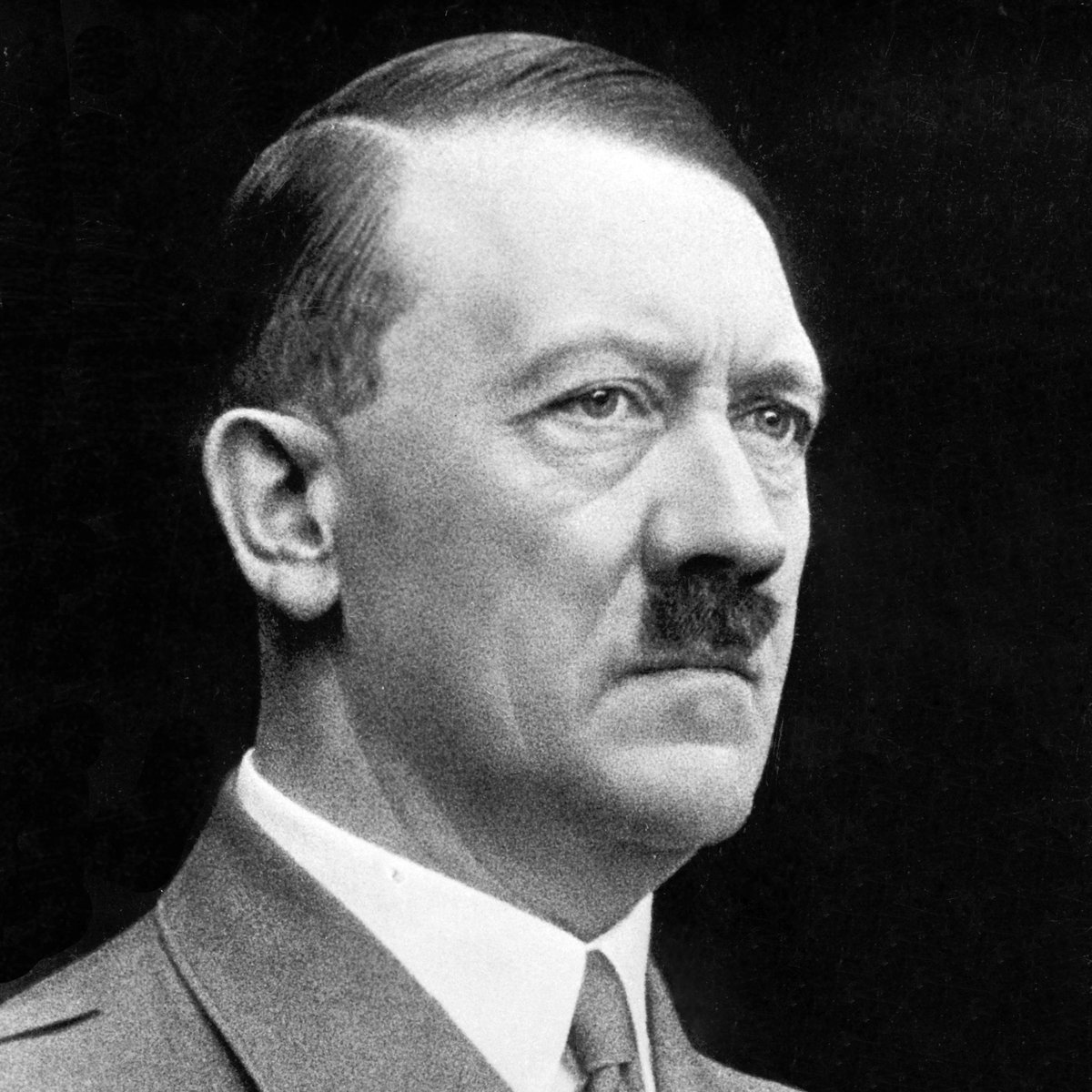franquiste's tweet photo. #NuevaFotoDePerfil Como te quiero Franco, gran dictador. Si Franco levantara cabeza... https://t.co/0aB2vhryMG