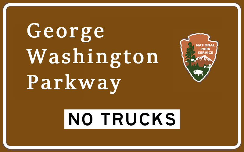 George Washington Pkwy near northbound ramp to US-50/Memorial Bridge, car into tree along the ramp #vatraffic #dctraffic live.wtop.com