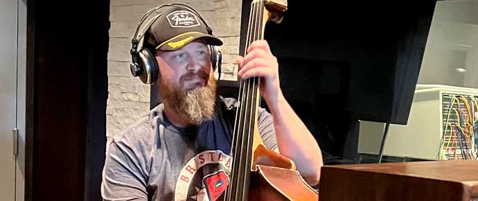 BluegrassToday's tweet photo. Jacob Eller to Volume Five on bass
https://t.co/ePjiNc59yX      #bluegrass  #bass  #glenharrell https://t.co/6WDuFT0zoJ