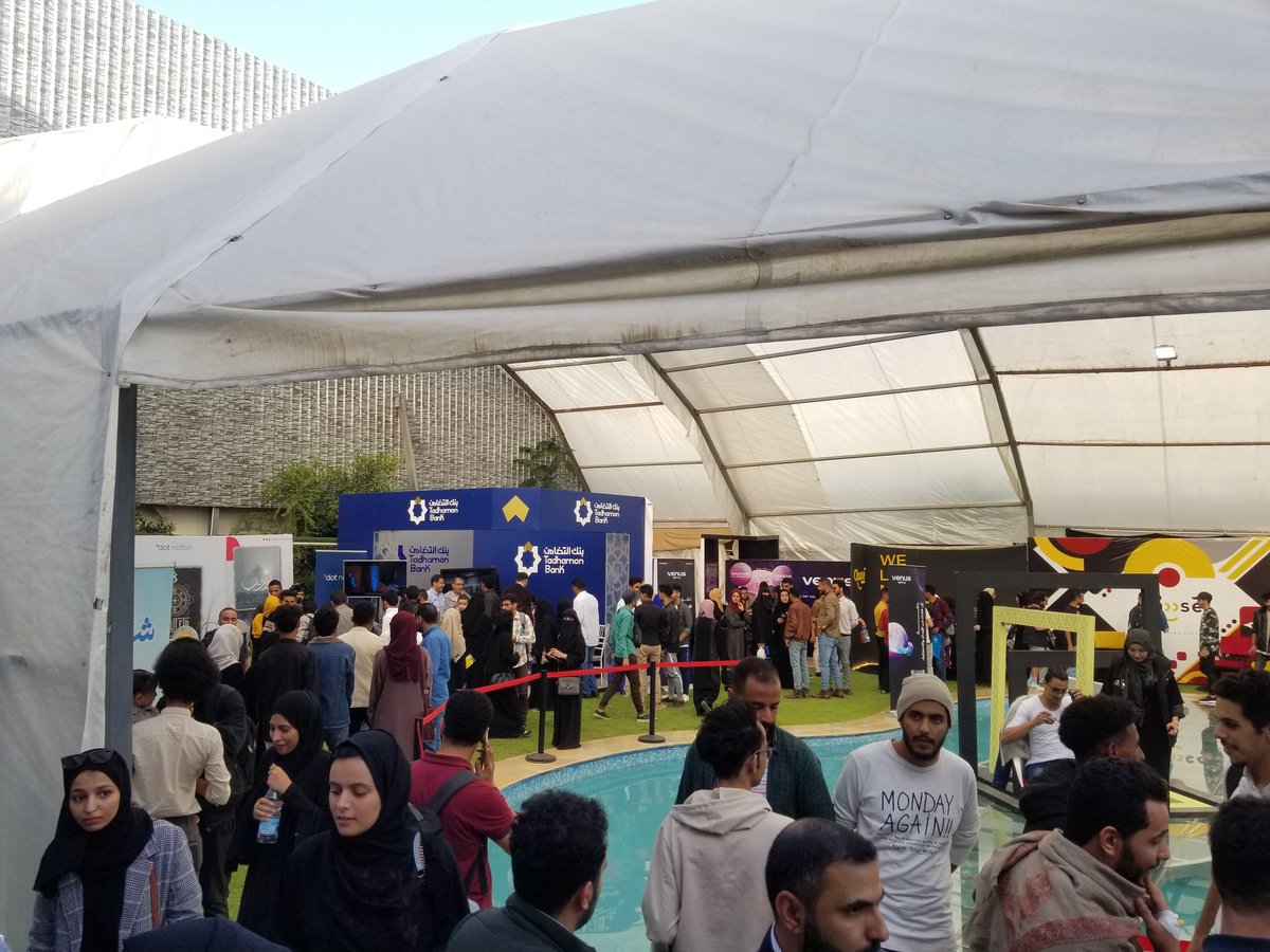 Arch_Gh_Albanaa's tweet photo. Yemeni youth interested in the world of technology attend the Smart Village fair in Sana'a.
#ArtificialIntelligence, technology and #fintech companies are strong here.
#Yemen is still in its infancy on the subject of fintech. https://t.co/KYWmCkLjOe