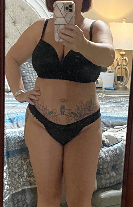 Have a playful Monday. https://t.co/mTRX37UZV9<a href="/tag/onlyfans"class="tags"><span>#onlyfans</span></a>