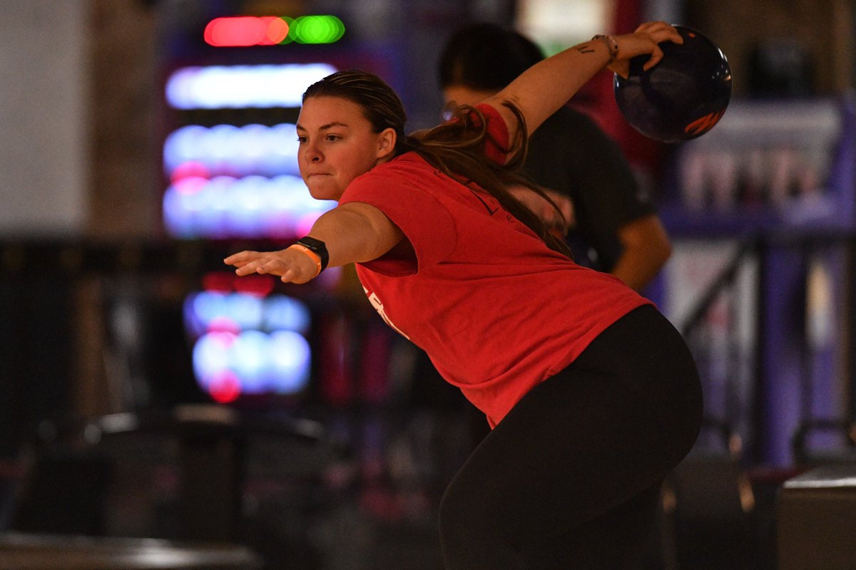 Youngstown State Bowling 🐧 🎳 tweet media