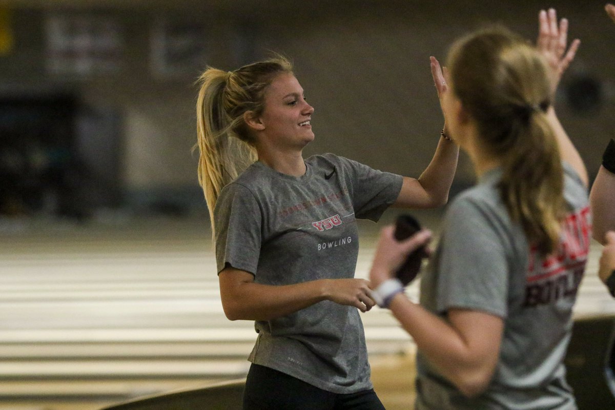 Youngstown State Bowling 🐧 🎳 tweet media
