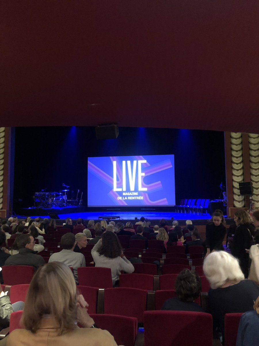 Encore un spectacle plein d’intelligence, d’humour, de sensibilité. Un moment suspendu où on fait face à l’actualité, différemment, avec plein d’humanité. Merci <a href="/live_magazine/">Live Magazine</a>