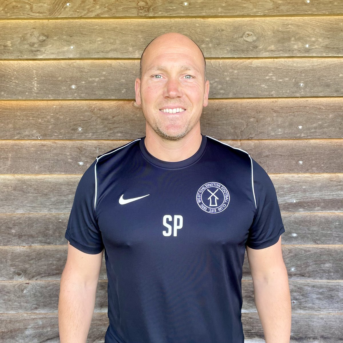 WestChiltFCVets's tweet photo. Our first 10 goals (before the battery ran out), from yesterday’s 13-1 @midsussexleague Veterans Trophy League B win against @South_ParkFC Vets, featuring a couple of beauties from Scott Pulling & Charlie Monaghan, here: https://t.co/J5KaqFKaM8.
#GoalsExpress #COYChilt 🔴⚫️ https://t.co/wYeWxgfV6V