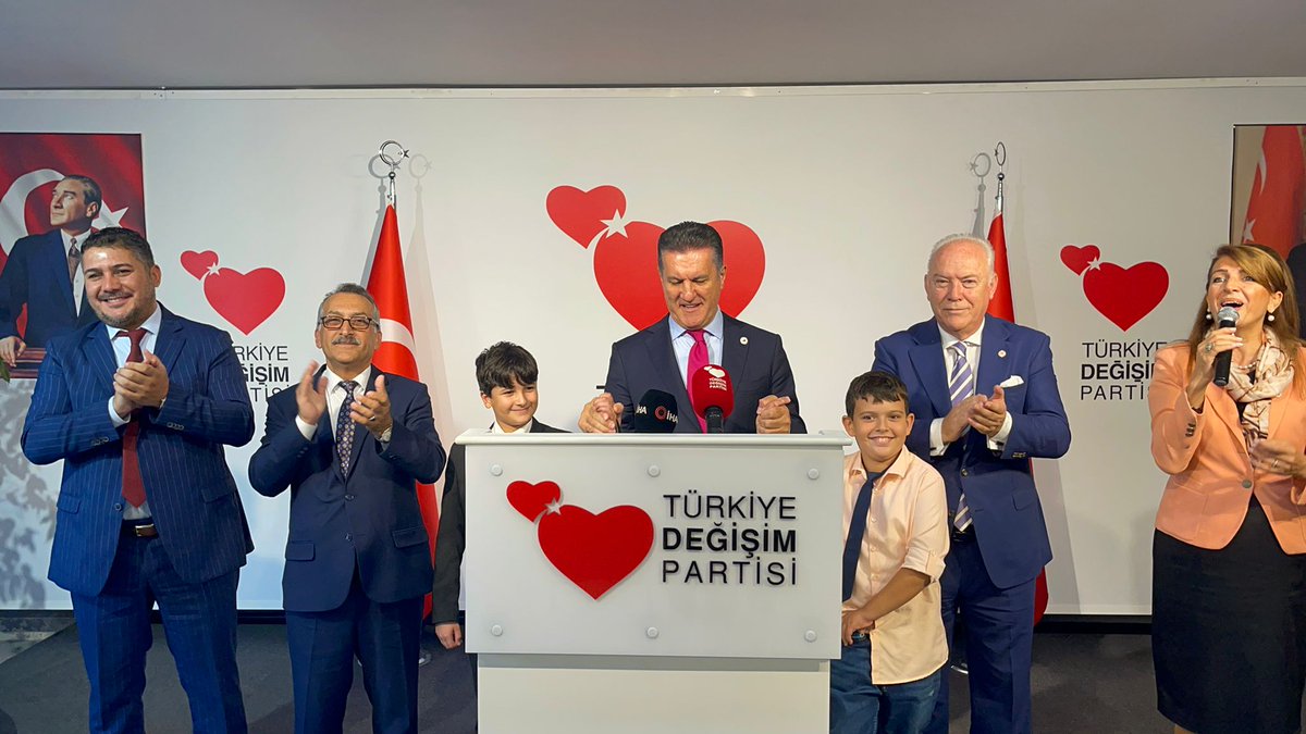Genel Merkez ANKARA'DA Genel Başkanımızla BERABERİZ. 
Hep birliklte büyüyoruz. 
El ele kol kola değişim için yollardayız. 
#MehmetAliOğuş 
#MustafaSarıgül 
<a href="/M_Sarigul/">Mustafa Sarıgül</a>