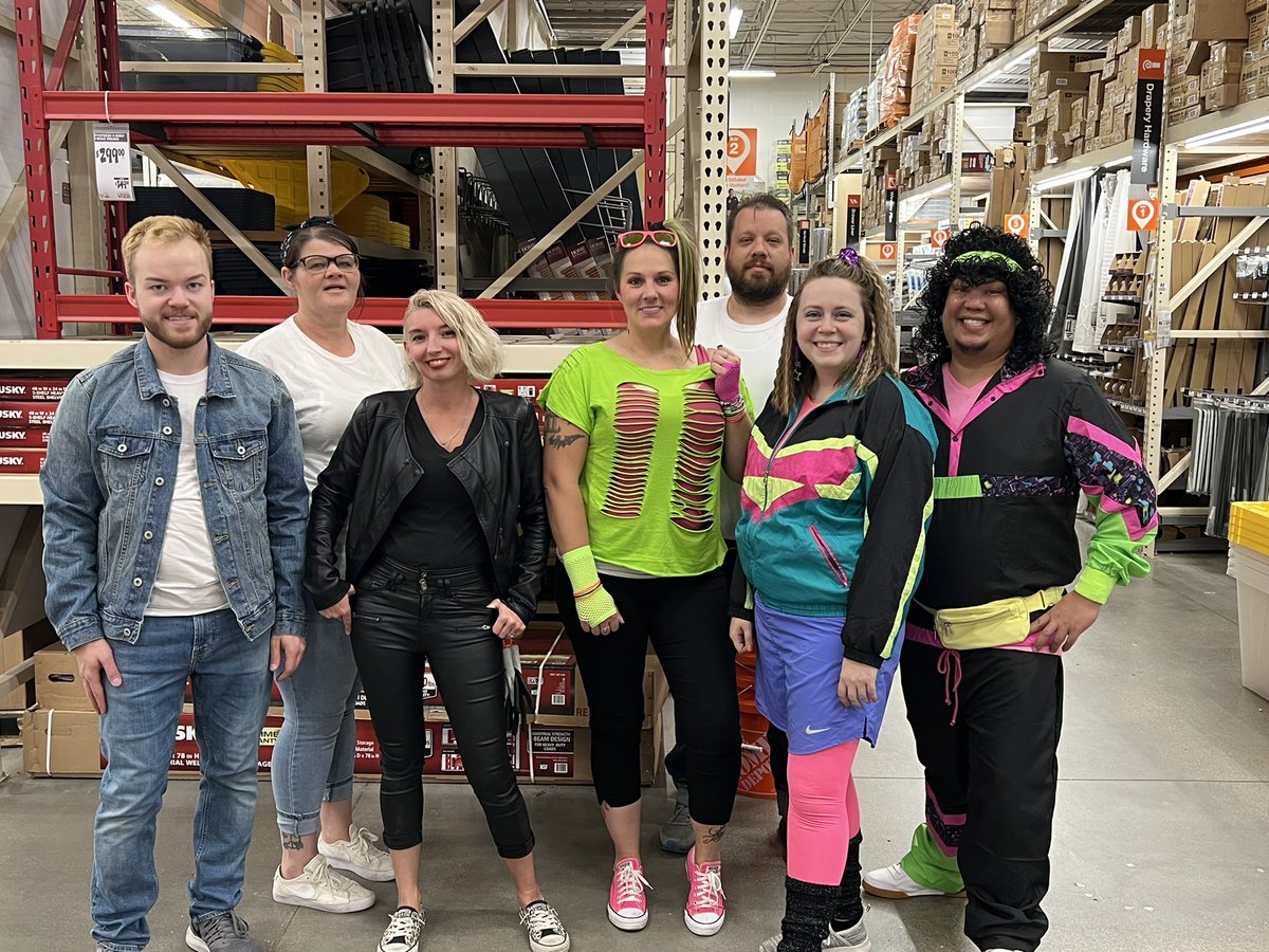 THD_AlexC's tweet photo. First day of CAM with the best team in the land!! #DecadesDay #3202Rocks @lindsey52280 @besseyangela1 @Kris_Rawr87 @wentzel_jessica @CampSweenScott https://t.co/Z7GuRJgdta