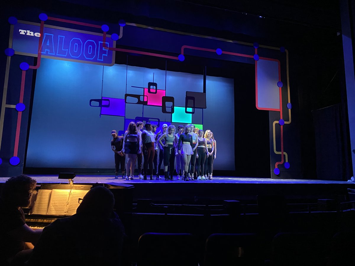 SUConservatory's tweet photo. Rehearsals are well underway for this weekend's production of ‘Sweet Charity!’ #MusicalTheatre #SweetCharity https://t.co/X96vEh0l7Z
