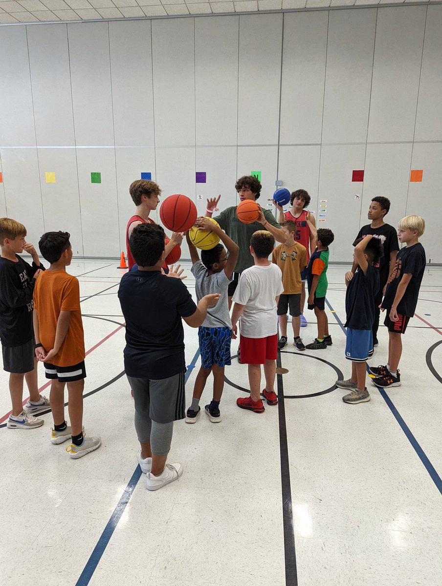 LBrockCounselor's tweet photo. Character Court is all about trustworthiness this week @FalconPassElem with the @Clear_LakeHS basketball team being led by student Coach Niko! https://t.co/MbxWrxSa0E
