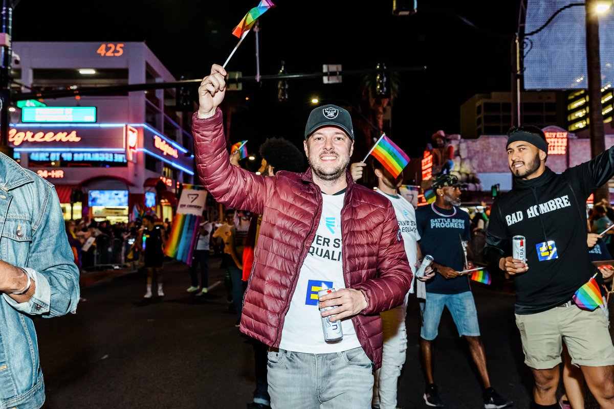 silverstateeq's tweet photo. 🌈#ThrowbackThursday to last year's Pride Las Vegas!
See you all THIS weekend! #silverstateequality #equality #pridenevada #lasvegaspride #vegaspride #andstillwerise #pridemonth #pride #pridelasvegas #pridevgas #lgbtlove #lgbtsupport #lgbtrights #lgbtqiaplus #lgbtqiapride https://t.co/3An67If07z