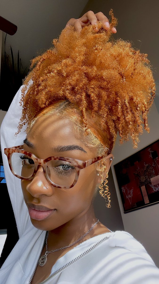 BeingLexieKay's tweet photo. Dumpy 🍂🧡🧶 https://t.co/Jyq0FAPXZe