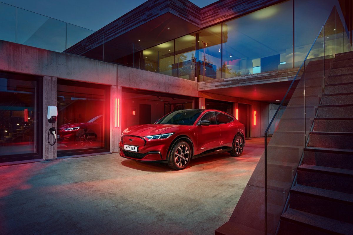 FordPolska's tweet photo. 👉 #FordPolska
▫️ Dobrej nocy! Jutro rano znowu będziemy mieć do 600 km zasięgu😎
Ford #MustangMachE #GoFord #GoElectric #GoSUV https://t.co/ukGUEzcdhm