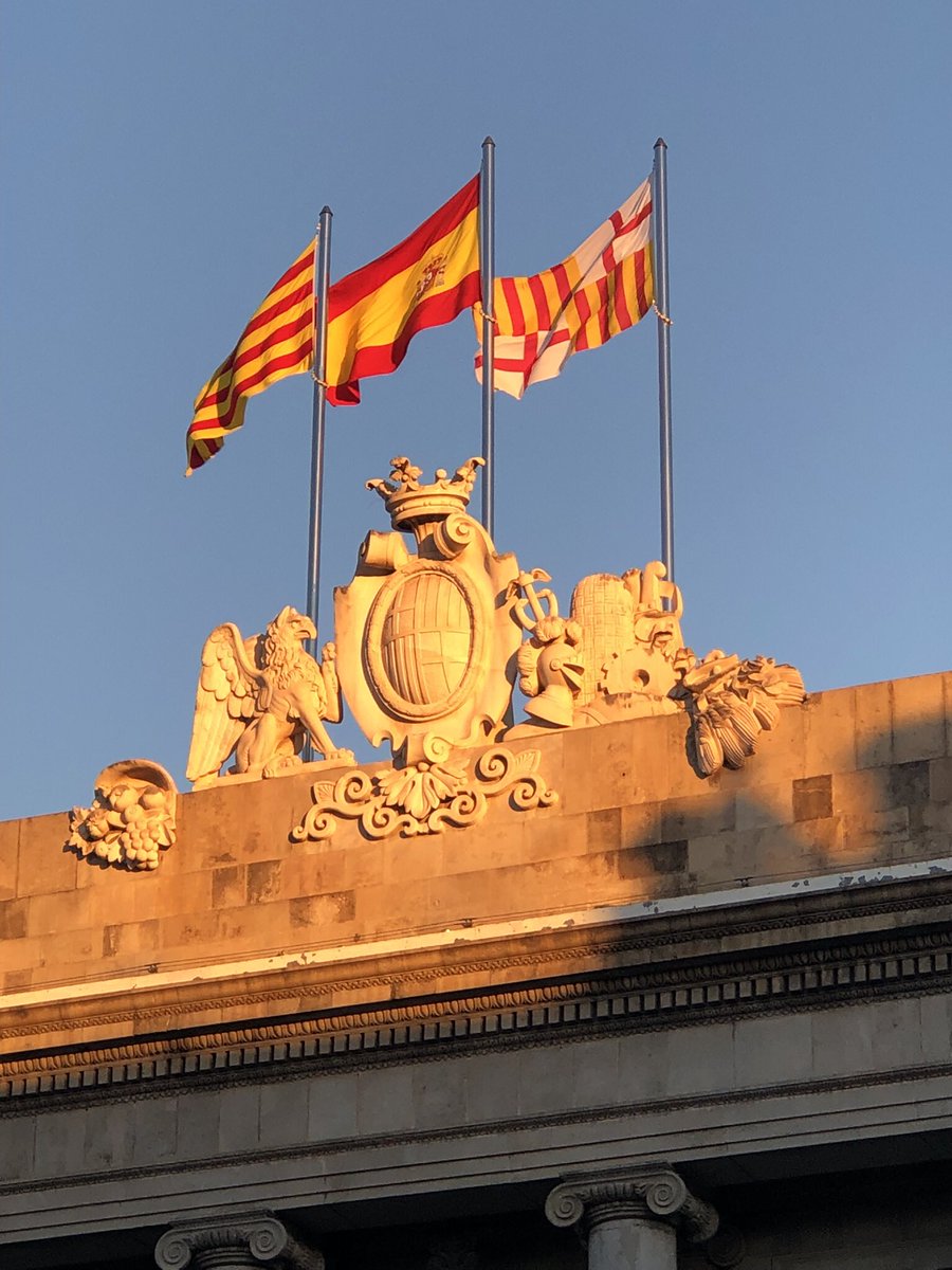 HandwrittenHols's tweet photo. Barcelona…an incredible city on the Med..perfect for a long weekend away..the tapas, the people, the vibe.. https://t.co/ZRi3pAf029