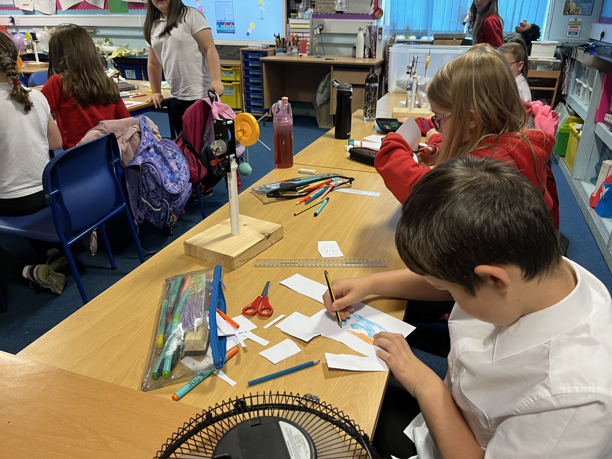 RAiSE_falkirk's tweet photo. When I was in @BankierPrimary today, I spotted P5 @MissFranceBPS taking part in the Famous Four workshop from @FVCollege ⭐️⭐️⭐️ #FalkirkSTEMpire https://t.co/cxw8ni2ZjC