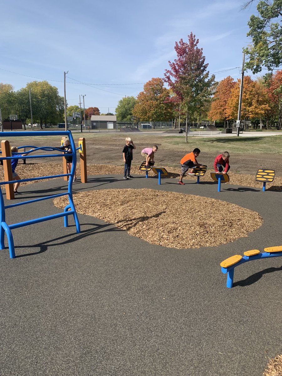 humboldt_elem's tweet photo. Wildcat Wonderland officially opened for our students today! What a great park for our community. Thanks to Clayton Vorland and the parks department for all of their hard work in the build. #gocats https://t.co/w73fBbWNR4